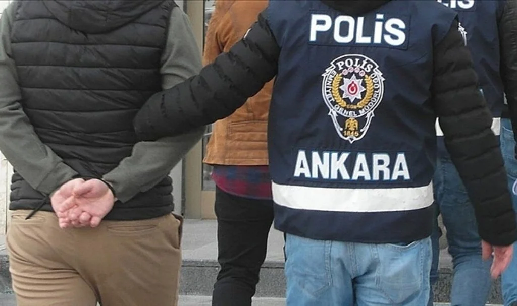Ankara'da FETÖ soruşturmasında 16 şüpheli hakkında gözaltı kararı