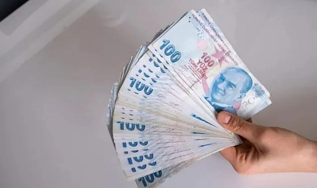  'Ankara'dan kulis bilgisi' dedi, asgari ücret zammını açıkladı! 'Bunu söylerken önümdeki masa sallanıyor'
