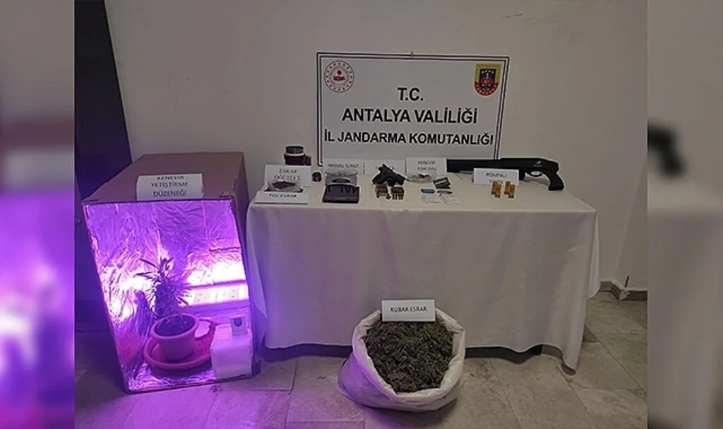 Antalya’da piyasaya sürülmeye hazırlanan uyuşturucu ele geçirildi