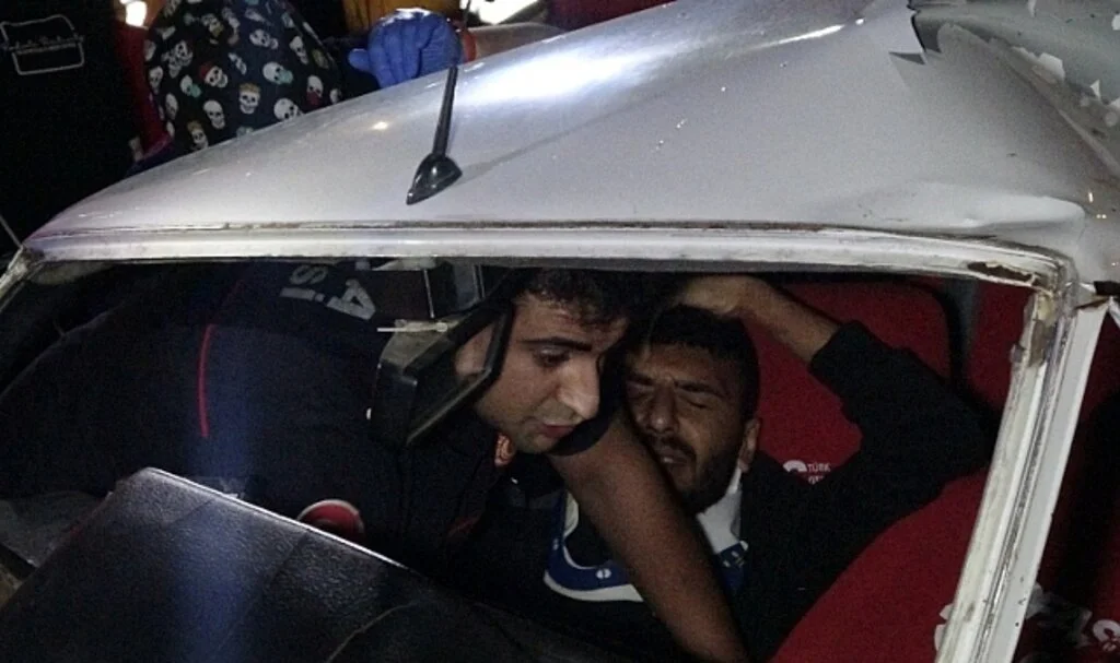 Antalya'daki trafik kazasında can pazarı: 4 yaralı