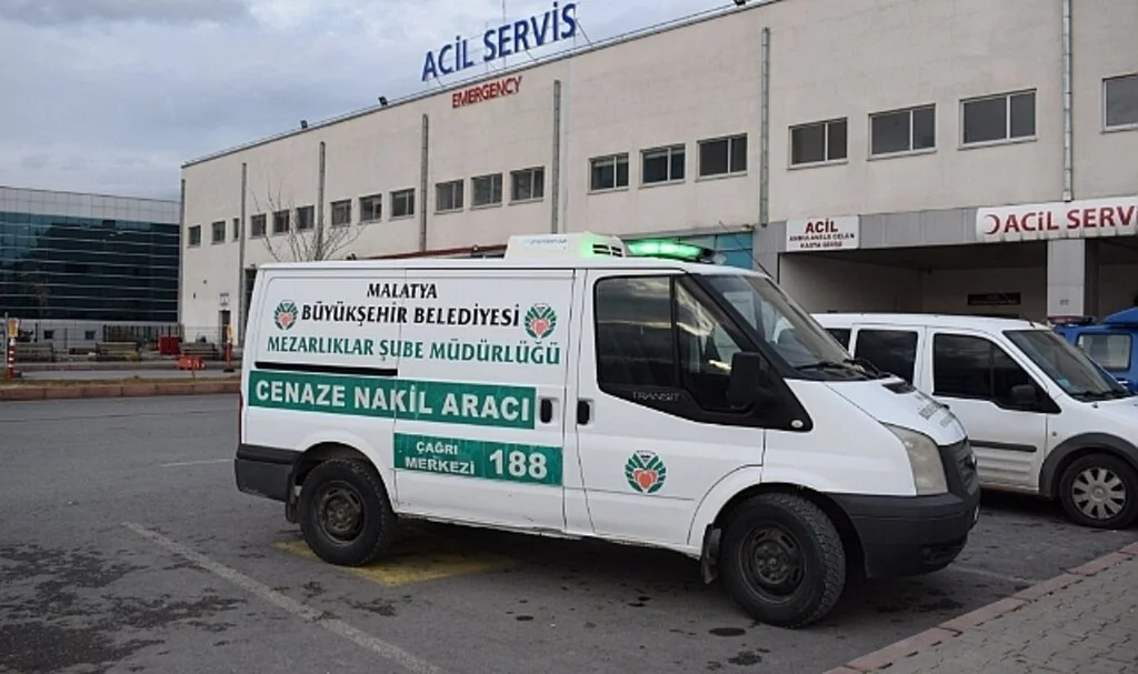 Arkadaşının silahından çıkan kurşunla hayatını kaybetti