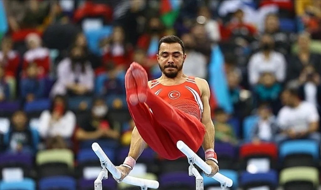 Artistik Cimnastik Dünya Challenge Kupası'nda milli sporcu Ferhat Arıcan'dan altın madalya