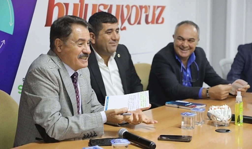Atakum Belediye Başkanı Cemil Deveci: 'Çalmıyor çaldırmıyoruz'