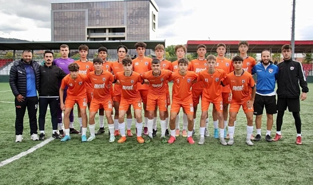 Atakum'un U17'leri Play-Off'larda 