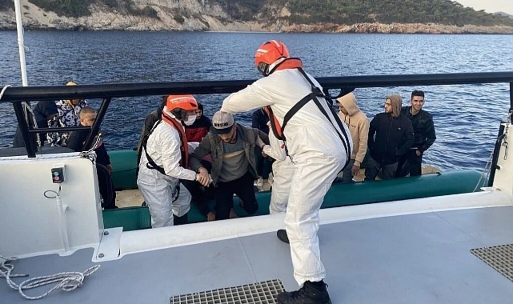 Aydın’da 51 düzensiz göçmen kurtarıldı