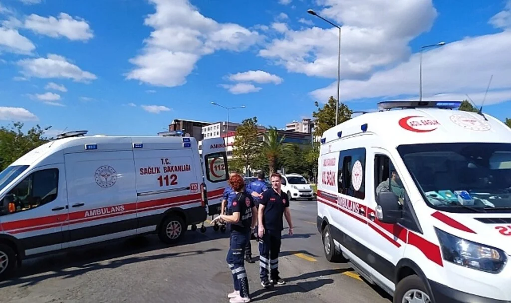 Aydın'da otomobil ve ticari taksi çarpıştı: 7 yaralı