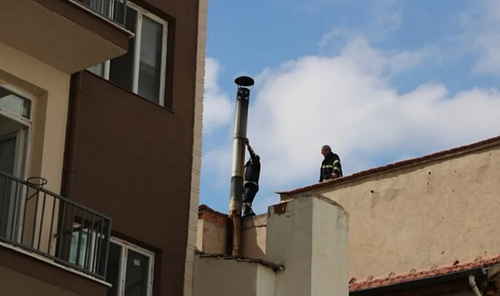 Bacası tıkalı fırında panik
