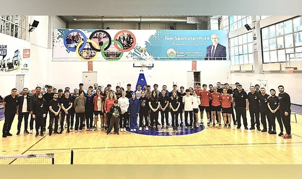 Badminton Cumhuriyet Şenliği Sona Erdi