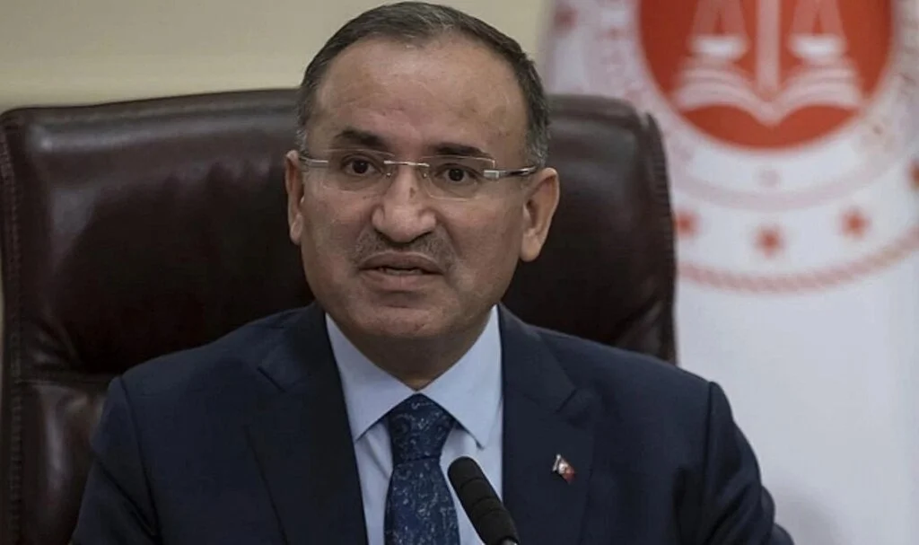 Bakan Bozdağ'dan Anayasa değişikliğiyle ilgili son dakika açıklaması