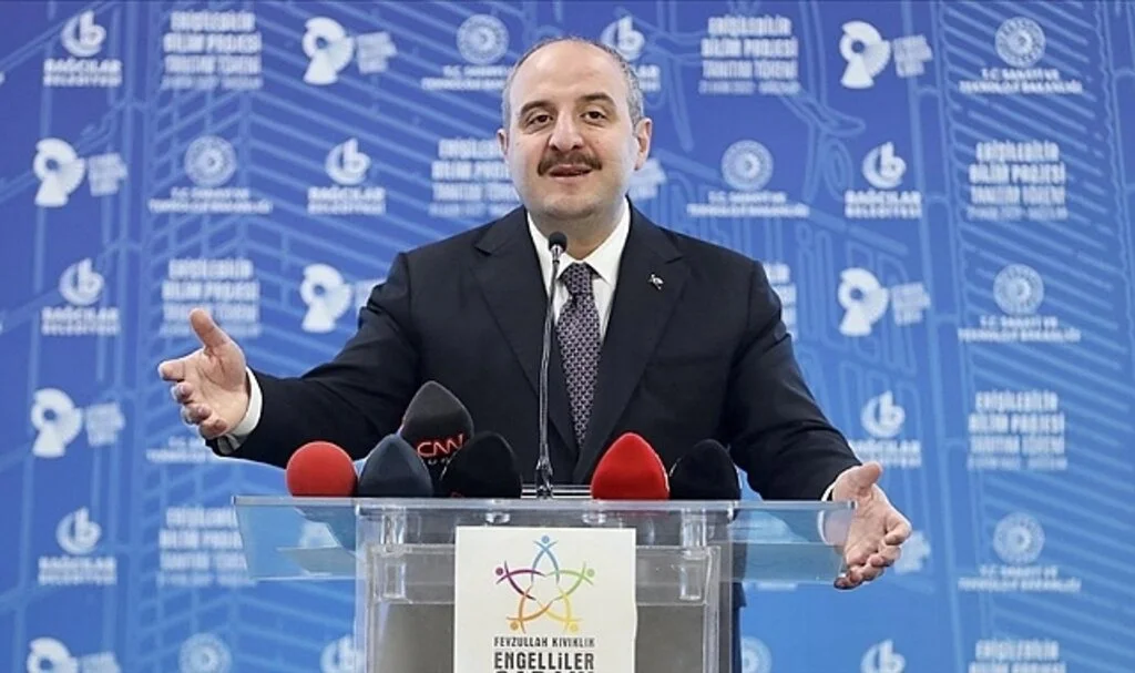 Bakan Varank: Engelli kardeşlerimizin her türlü kamu hizmetine erişebilmesini hükümetlerimiz sağladı