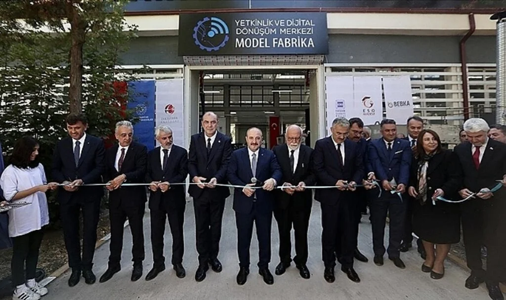 Bakan Varank: Mesleki eğitim merkezlerimizle insanlarımızın istihdam edilmelerini sağladığımız projelerimiz var