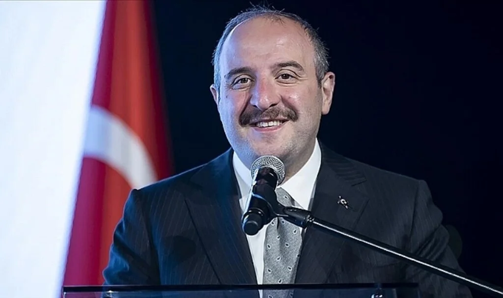 Bakan Varank: TOGG minimum yüzde 51 yerlilikle piyasaya çıkacak. 2025'te de minimum yüzde 65 yerliliği yakalayacak