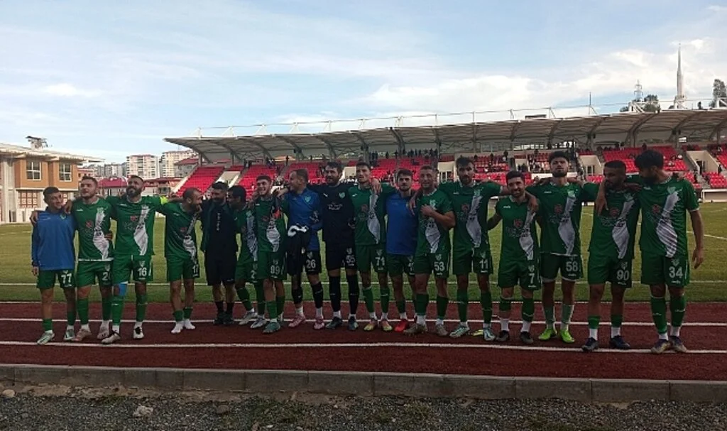 BAL'da Çarşambaspor ve Samsun  Büyükşehir Belediyespor Rüzgarı 