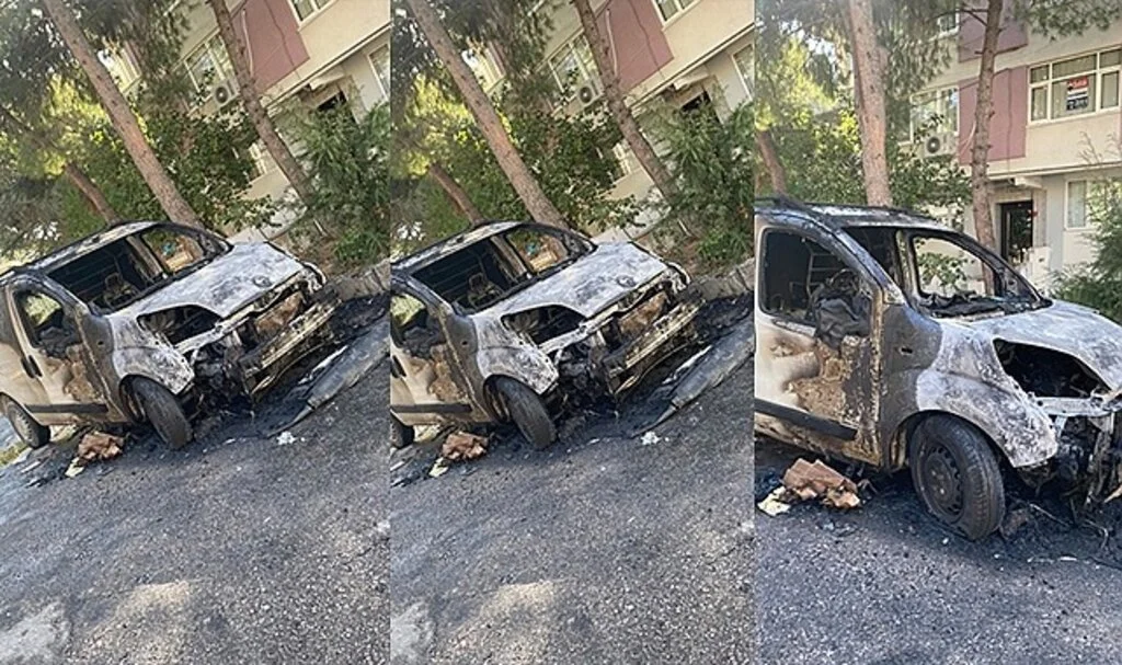 Balıkesir'de park halindeki araç yandı