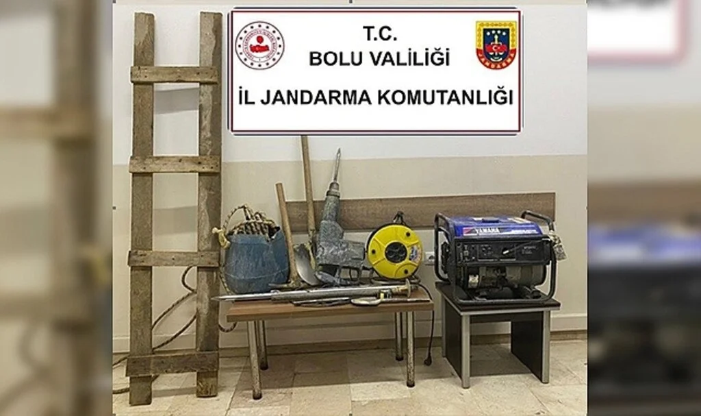 Bolu'da kaçak kazı yapan 3 kişi suçüstü yakalandı
