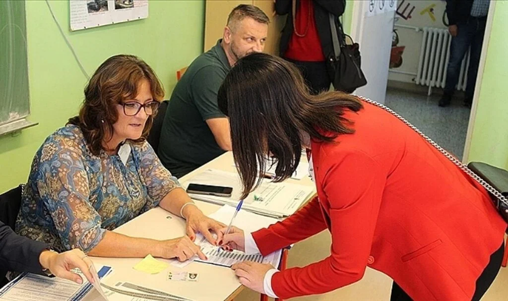 Bosna Hersek'in Sırp entitesindeki tartışmalı oylar yeniden sayılacak