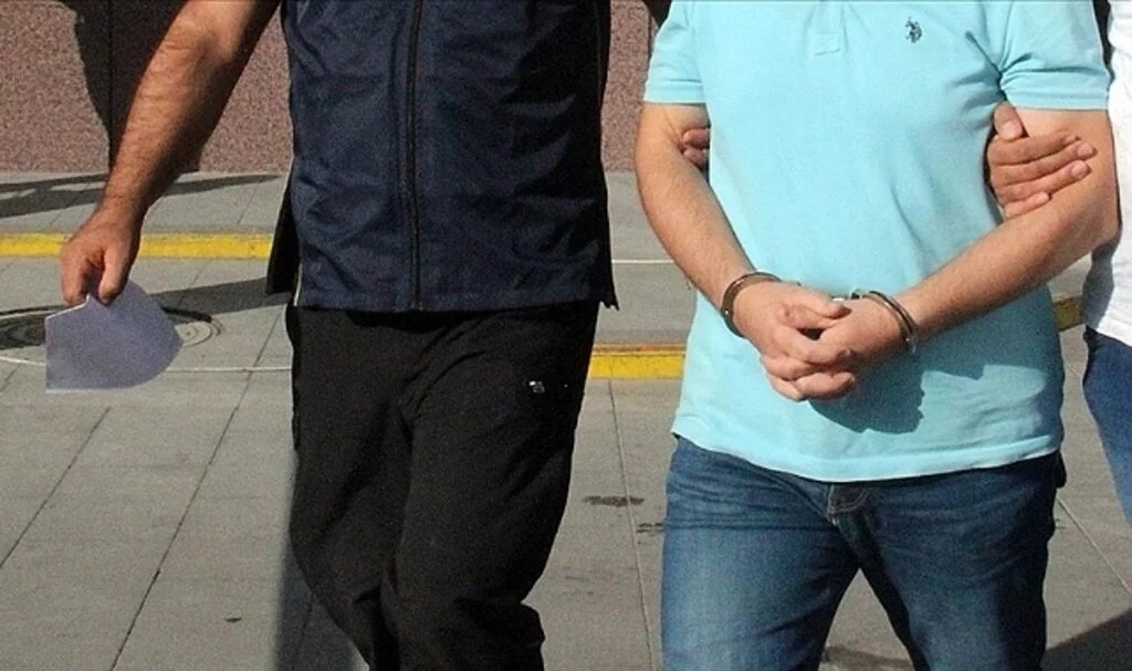 Bursa merkezli 3 ilde FETÖ soruşturmasında 19 gözaltı kararı