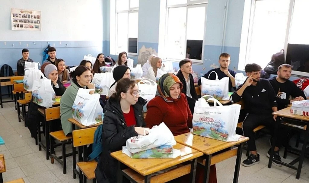 Çarşamba Belediyesi’nden eğitime tam destek