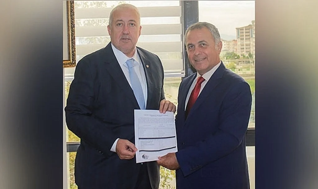 Çarşamba Ticaret Borsası  Başkanı Kazım Yılmaz mazbatasını aldı