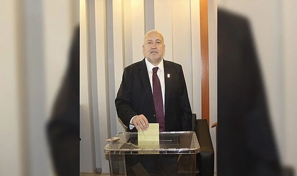 Çarşamba Ticaret Borsası seçiminde mevcut Başkan Kazım Yılmaz güven tazeledi 