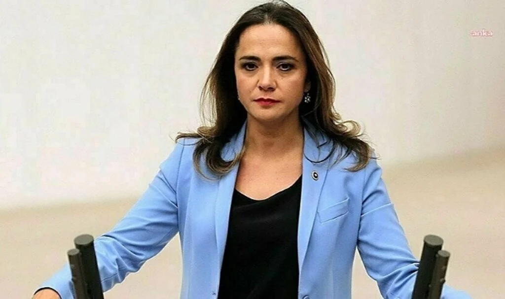 CHP Genel Başkan Yardımcısı Gamze Akkuş İlgezdi:"Sözleşmeli Aile Hekimi ve Aile Sağlığı Çalışanlarına Kadro Verilsin"