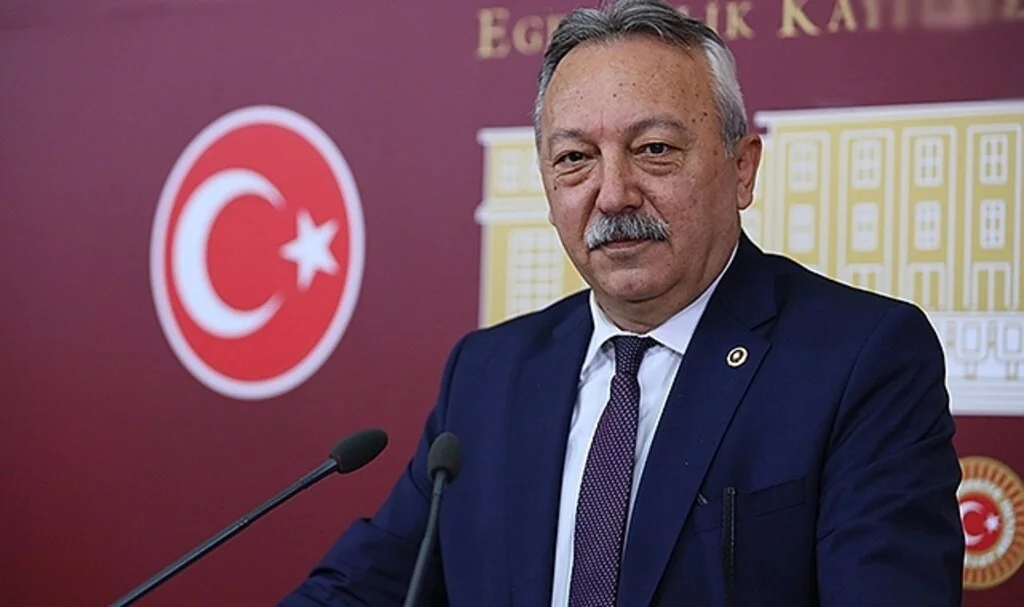 CHP İzmir Milletvekili Tacettin Bayır'dan  Bakan Muş'a 'İhracat' Tepkisi  "Siz Bizimle Alay mı Ediyorsunuz"