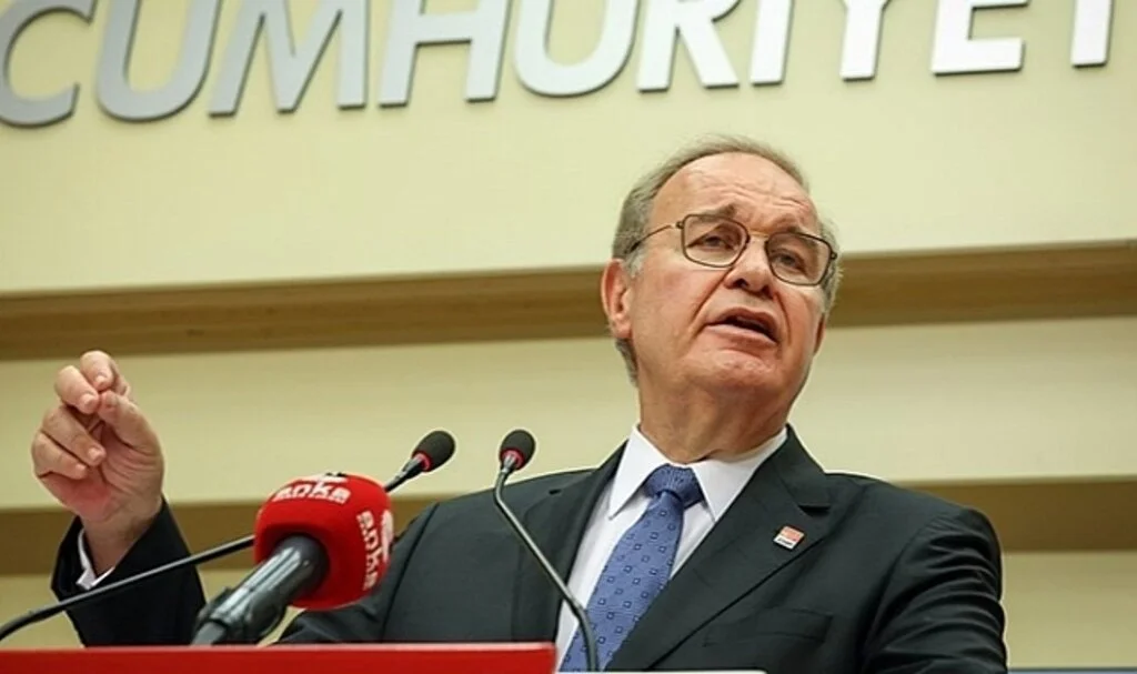 CHP Sözcüsü Öztrak: "Biz bu basın yasasını iptal istemiyle Anayasa Mahkemesi’ne elbette taşıyacağız"