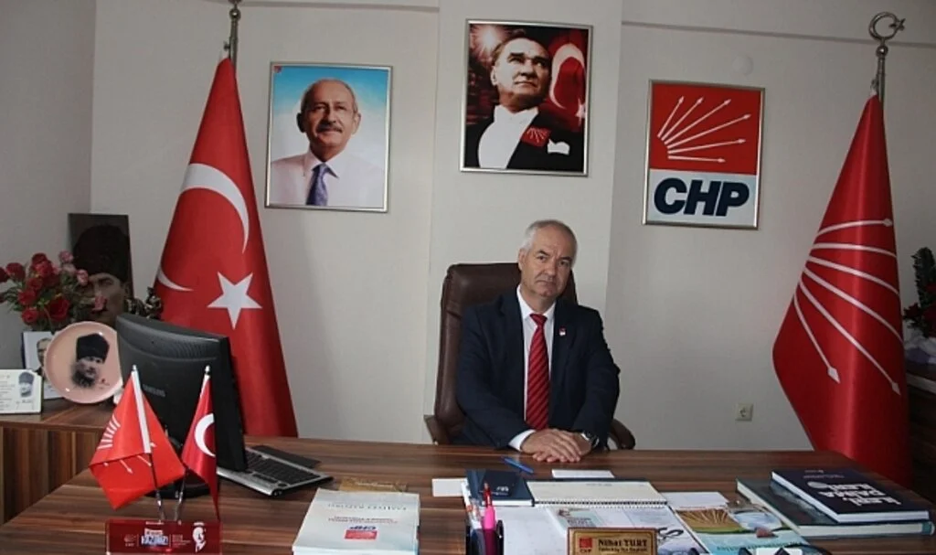 CHP Tekkeköy İlçe Başkanı Nihat Yurt:“Bir rüzgar çıktı; bir kara bulut Tekkeköy' ün üzerine yağdı!”