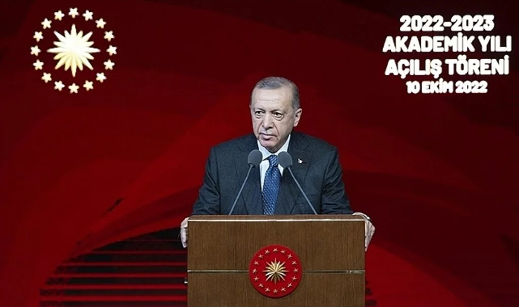 Cumhurbaşkanı Erdoğan: 35 yaş üzeri kadınlarımız için ön lisans ve lisans programlarında ek kontenjan tanımlayacağız