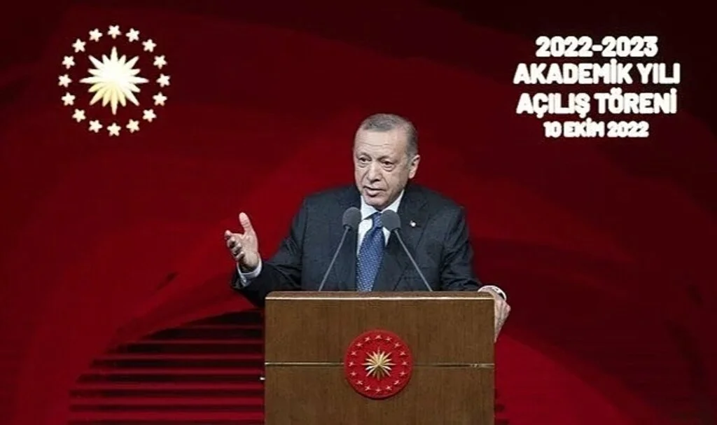 Cumhurbaşkanı Erdoğan'dan "yurt" açıklaması: İnsaf edin ya; ihtiyaçlara rahatlıkla cevap verir haldeyiz, talep yok