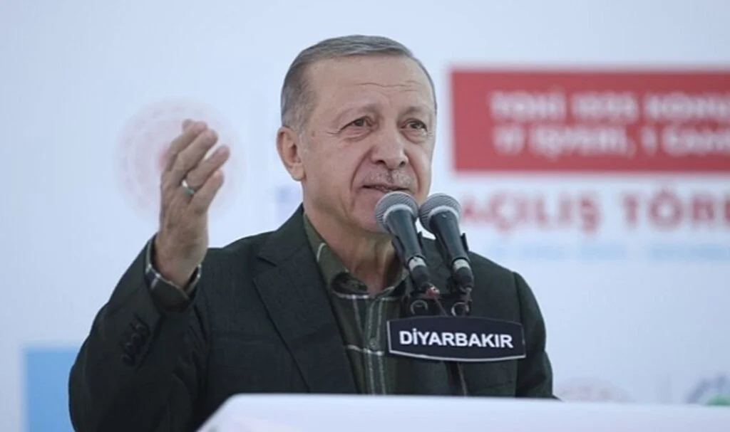 Cumhurbaşkanı Erdoğan Selahattin Demirtaş'ı hedef aldı: Bu adam Kürt değil