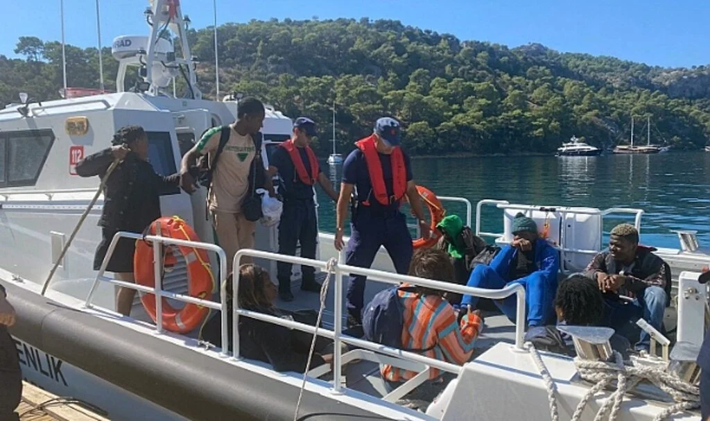 Dalaman’da 27 düzensiz göçmen yakalandı