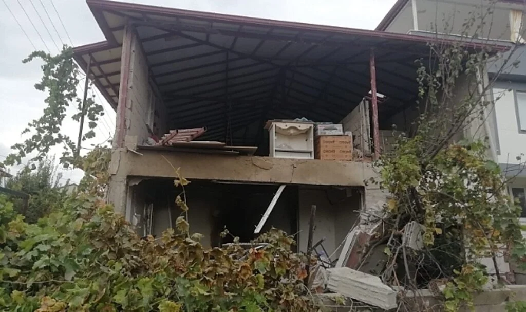 Denizli’de doğalgaz patlamasında karı koca yaralandı