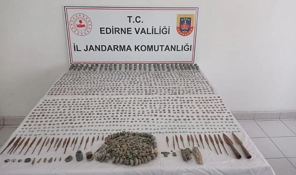Edirne’de Roma ve Bizans dönemlerine ait 3 bin 183 adet tarihi eser ele geçirildi