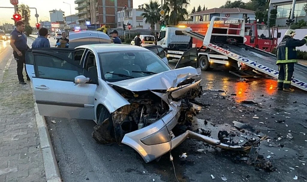 En acı ziyaret: Baba ve polis oğlunu kaza ayırdı