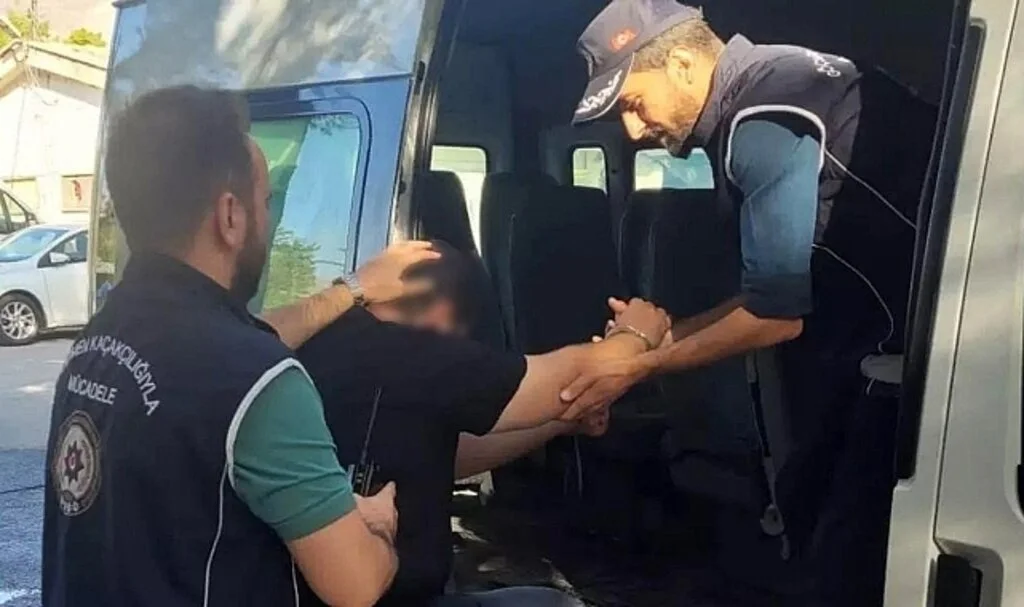 Erzincan’da göçmen kaçakçılığı suçundan 1 kişi tutuklandı