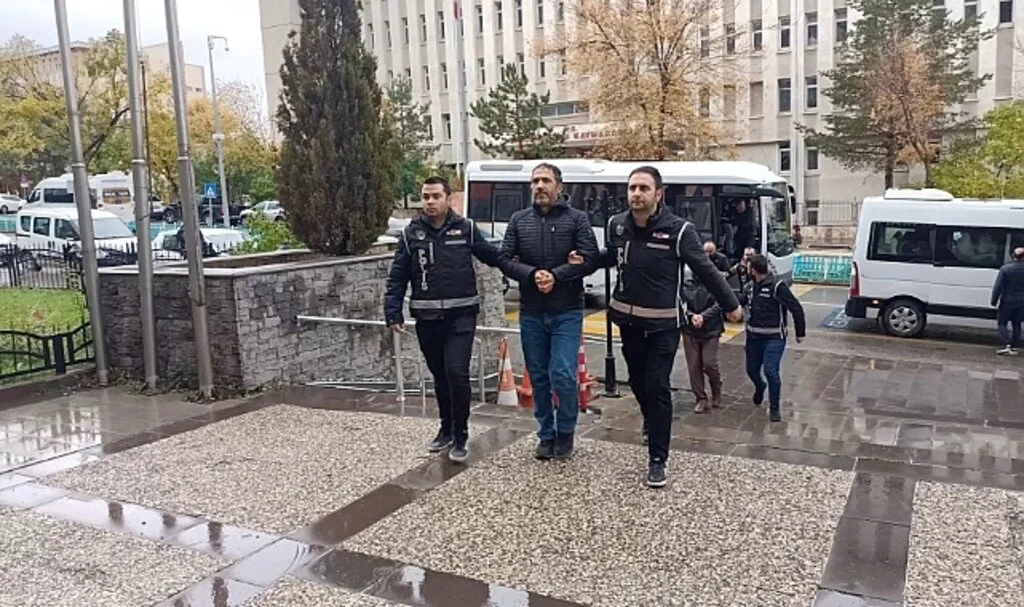 Erzurum’da Gazi Turgut Aslan Operasyonu'nda 7 zanlı tutuklandı