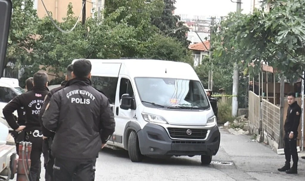 Ev yangınında 17 yaşındaki genç kızın şüpheli ölümü