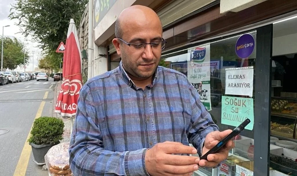 Fatih’te yavru köpeği önce sevdi, sonra çaldı