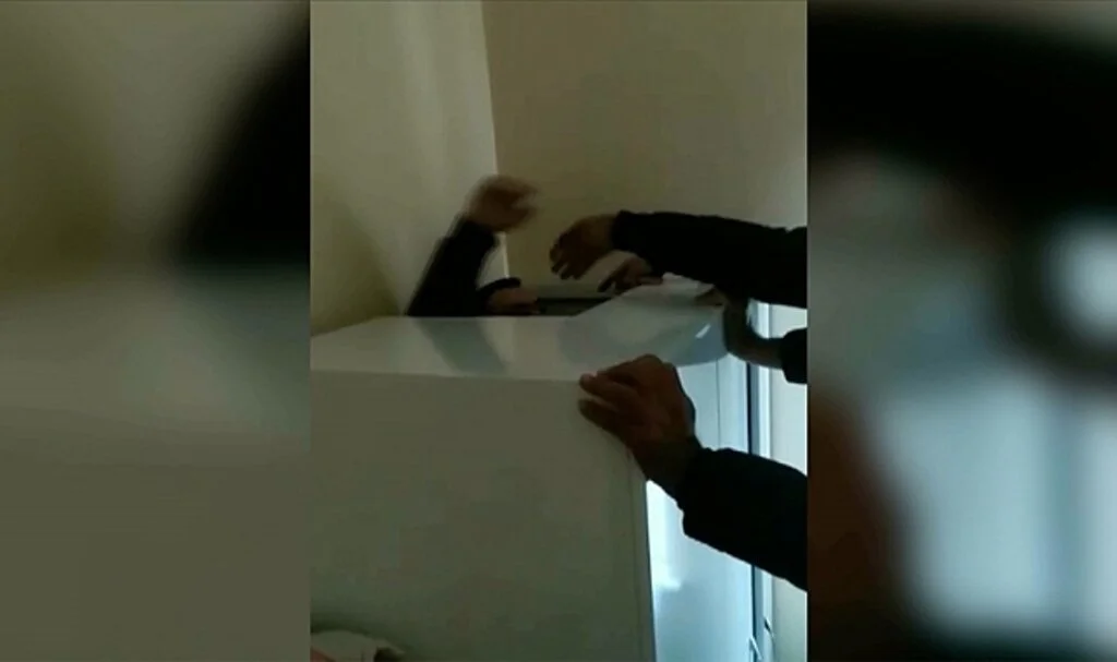 FETÖ şüphelileri gizli bölmelerde yakalandı