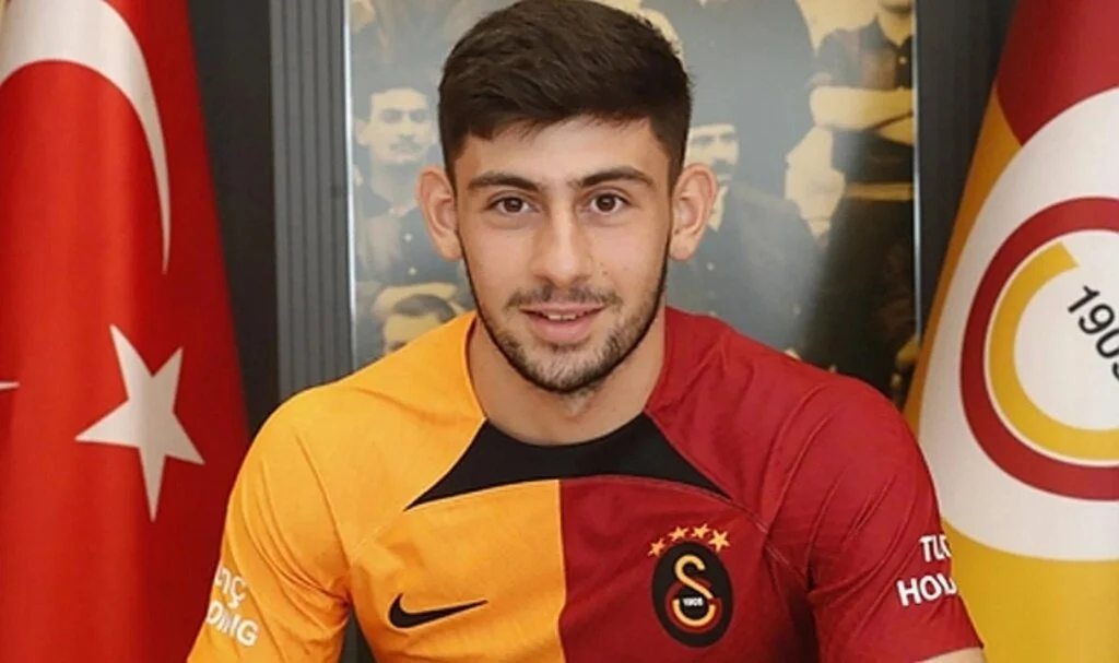 Galatasaray'da forma şansı bulamayan Yusuf Demir için formül aranıyor