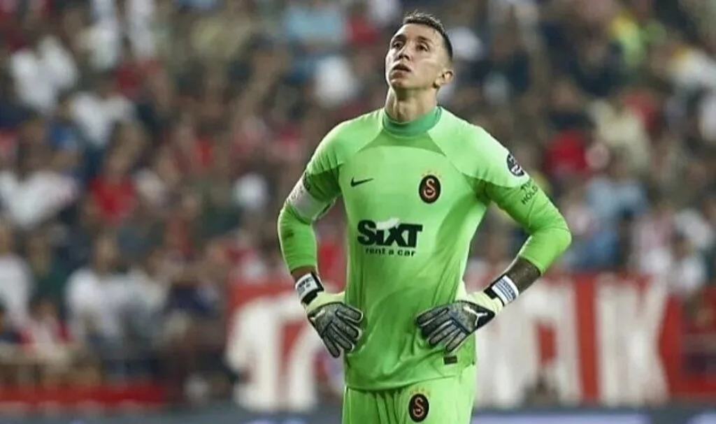 Galatasaray'ın kaptanı Fernando Muslera emekli olacağı takımı açıkladı!