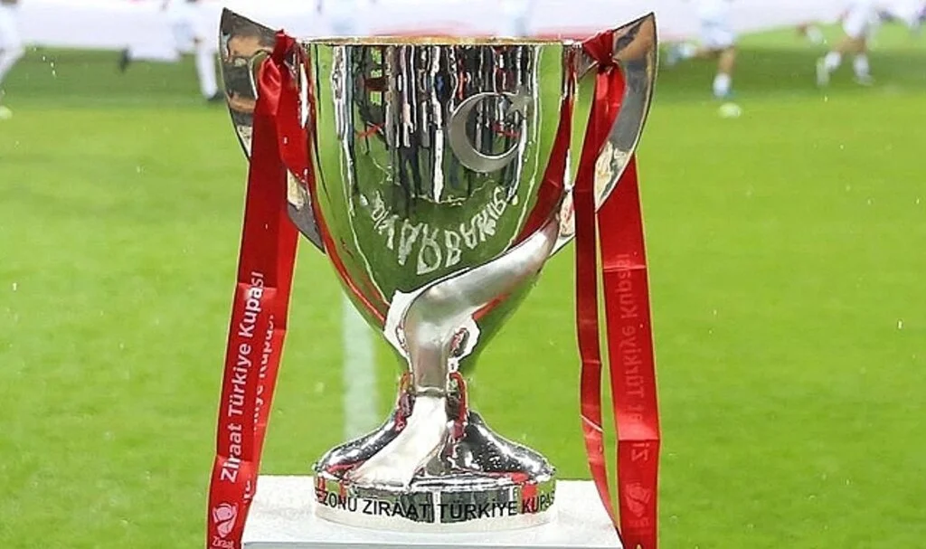 Galatasaray ve Beşiktaş'ın Ziraat Türkiye Kupası'ndaki rakipleri belli oldu
