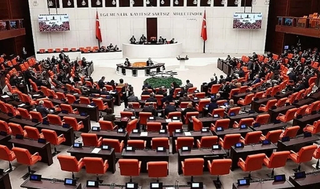 Genci yaşlısı evlisi bekarı herkes için büyük yük! Ve o borçlar siliniyor: Kritik rakam 100!