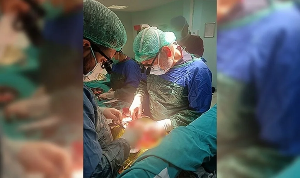 Göğsünden bıçaklanan şahıs acil müdahale ile hayata tutundu