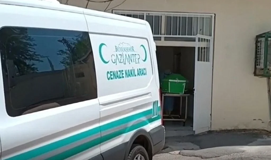 Güvenlik görevlisi, kahvehaneye düzenlenen silahlı saldırıda hayatını kaybetti