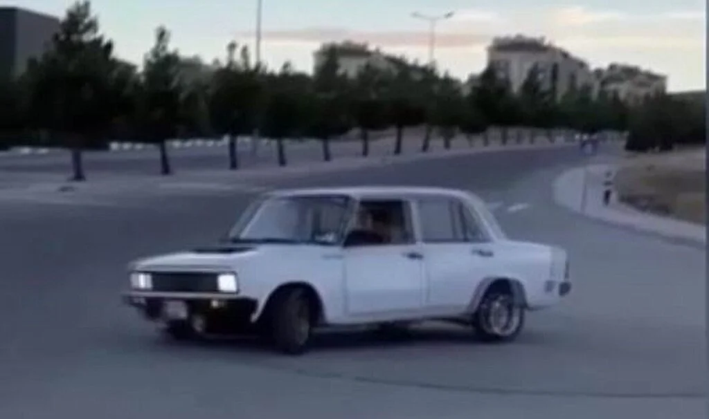 “Hadi çocuklar okulunuza piyasa bize emanet” diyerek drift attı, polise yakalandı