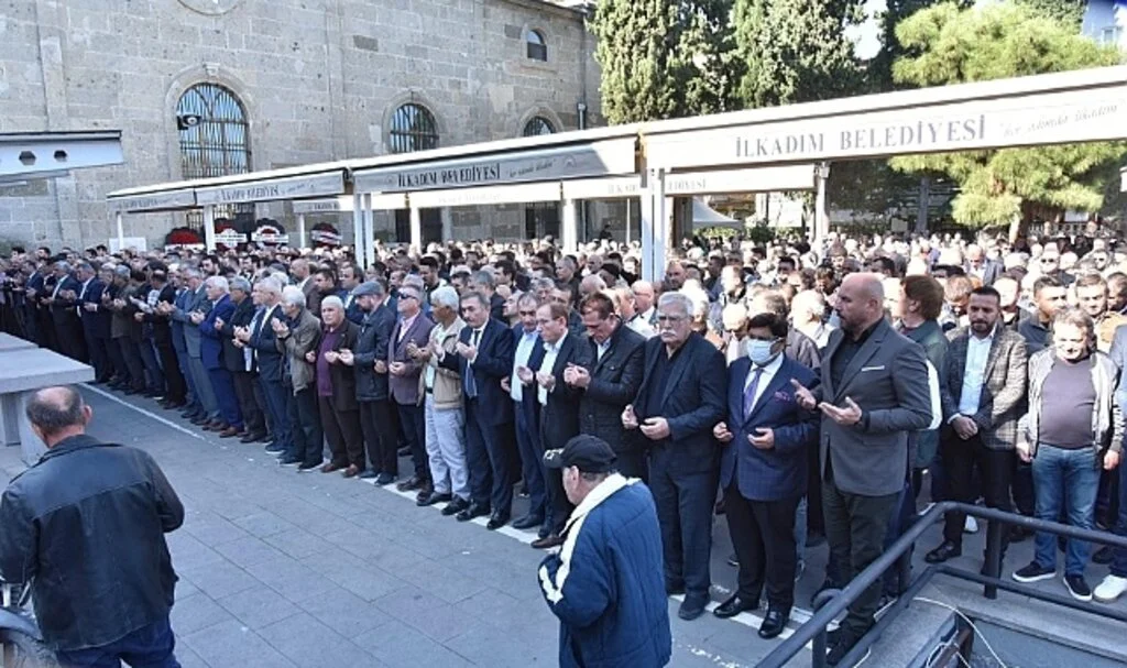İlkadım Belediyesi eski Başkanı Erdoğan Tok'un Ağabeyi Niyazi Tok'a veda 