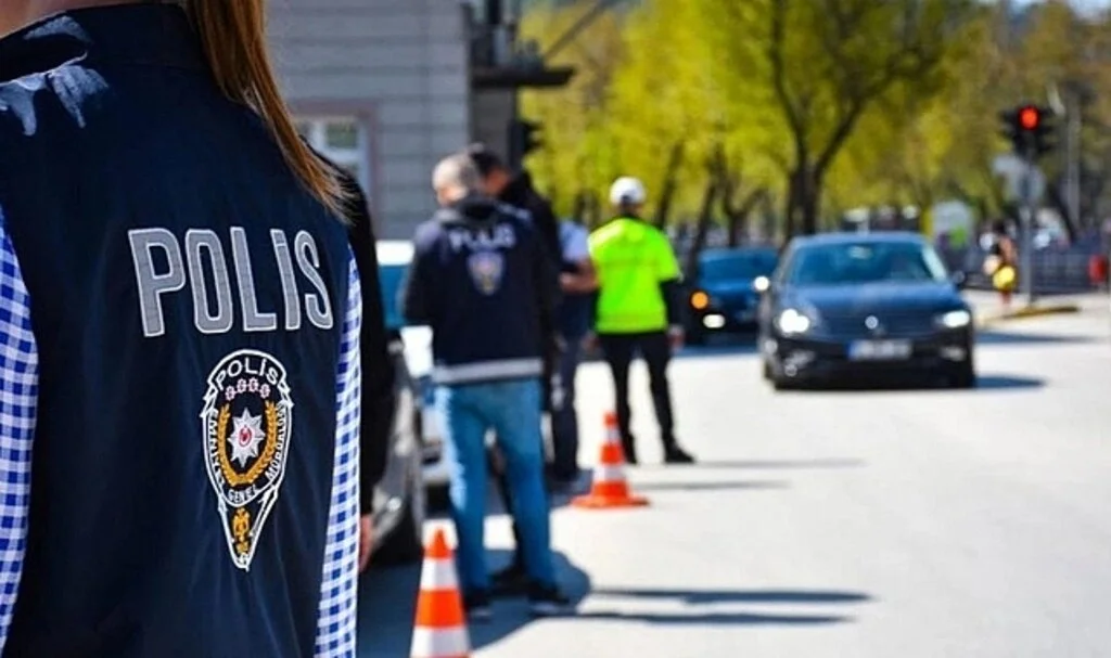 Huzurlu Sokaklar ve Terör Suçları Uygulaması'nda 769 kişi yakalandı: 3’ü terör şüphelisi