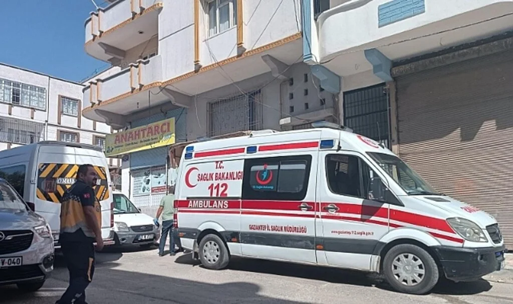 İki aylık bebek bıçaklanarak öldürülmüş halde bulundu
